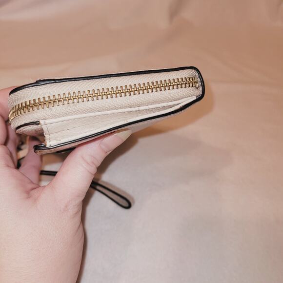 Kate Spade white leather fold over zipper wallet wristlet - Picture 5 of 9